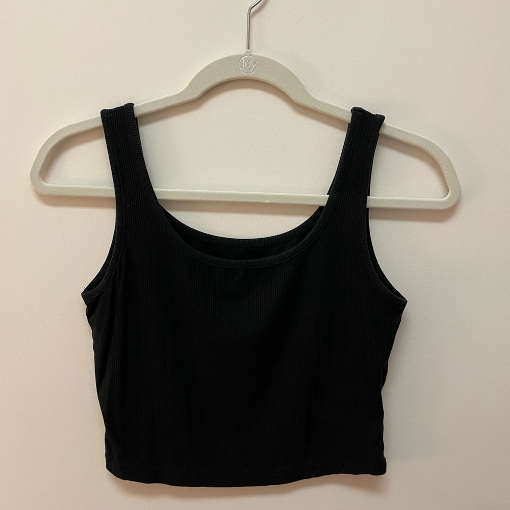 black tank top